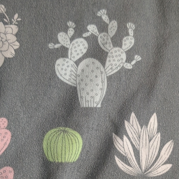 SHEIN Gray Cactus Print Pajama Set - Picture 3 of 8